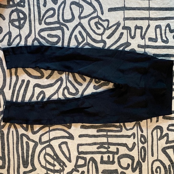 MARIKA BLACK LEGGINGS / TUMMY CONTROL - Picture 1 of 4